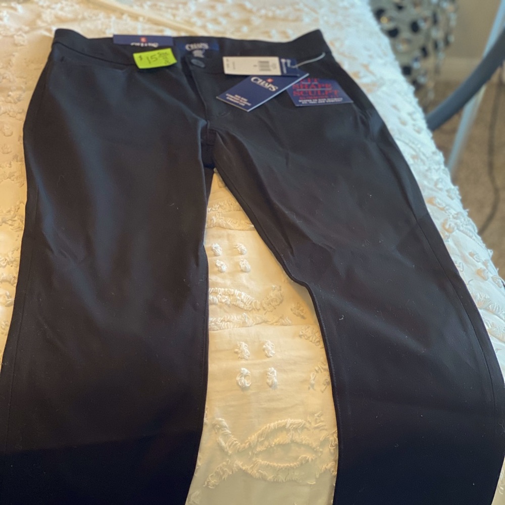Chaps slimming fit pants